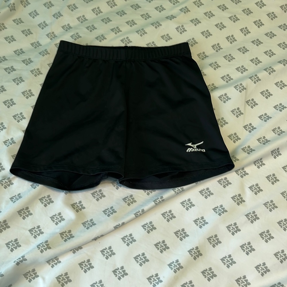 Mizuno athletic shorts in size Women’s small